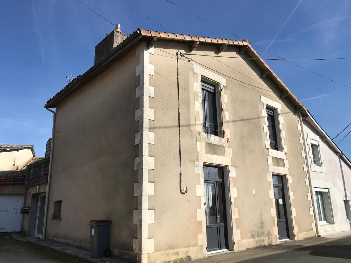 Petite Escale Vivonnoise A 2 Villa Vivonne Bagian luar foto